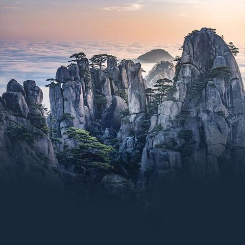 奇峰耸立，黄山壮丽风景