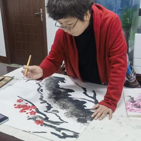 国网延边供电公司开展“汇聚银龄智慧 齐心共促发展”书画摄影作品展活动